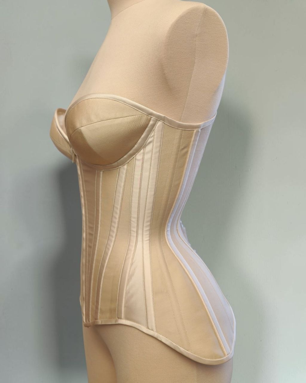 Custom "Ivresse" Cupped Burlesque Corset