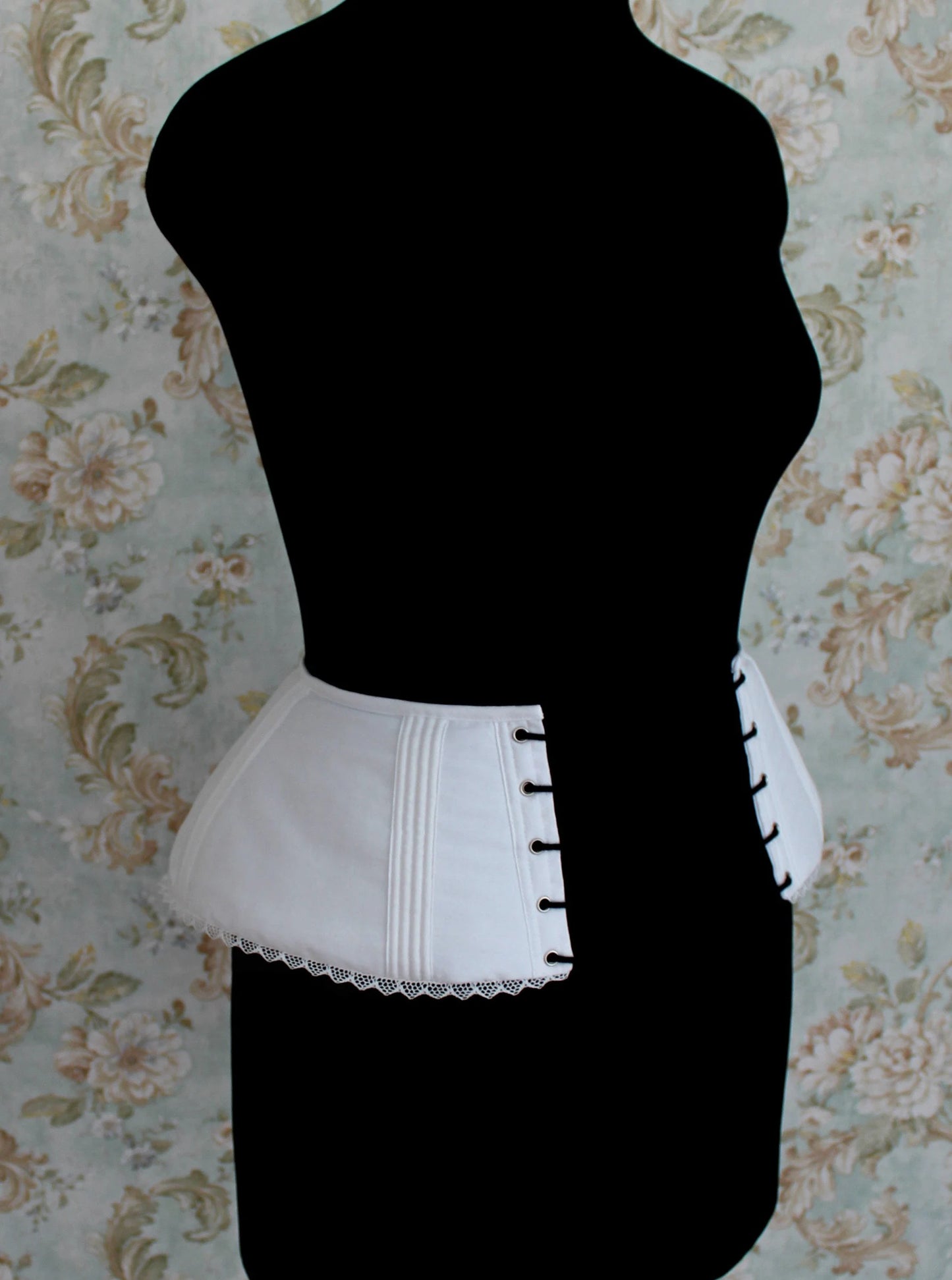 Front Lacing Victorian Hip Pad